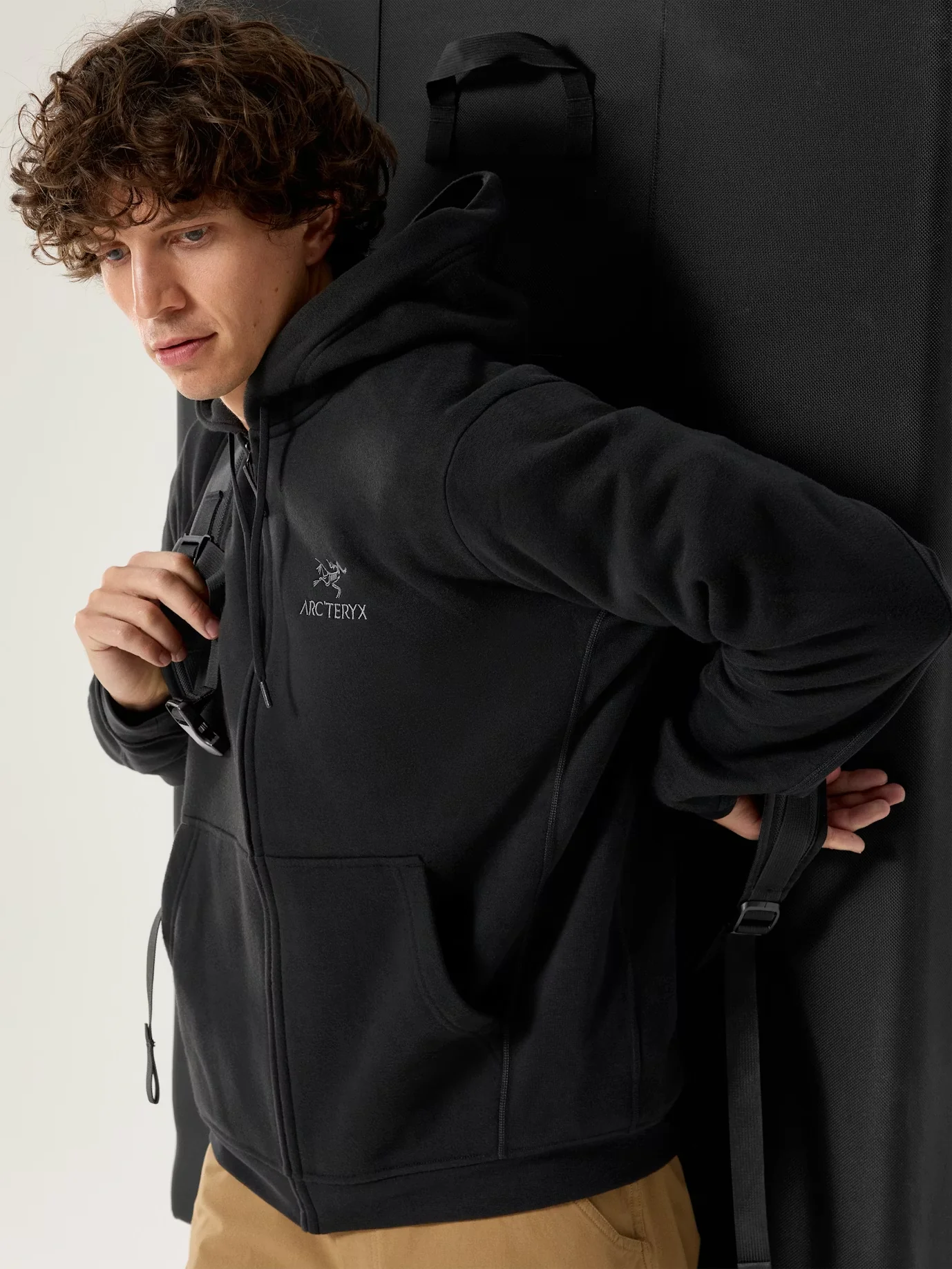 Emblem Fleece Full-Zip Hoody M - Image 7