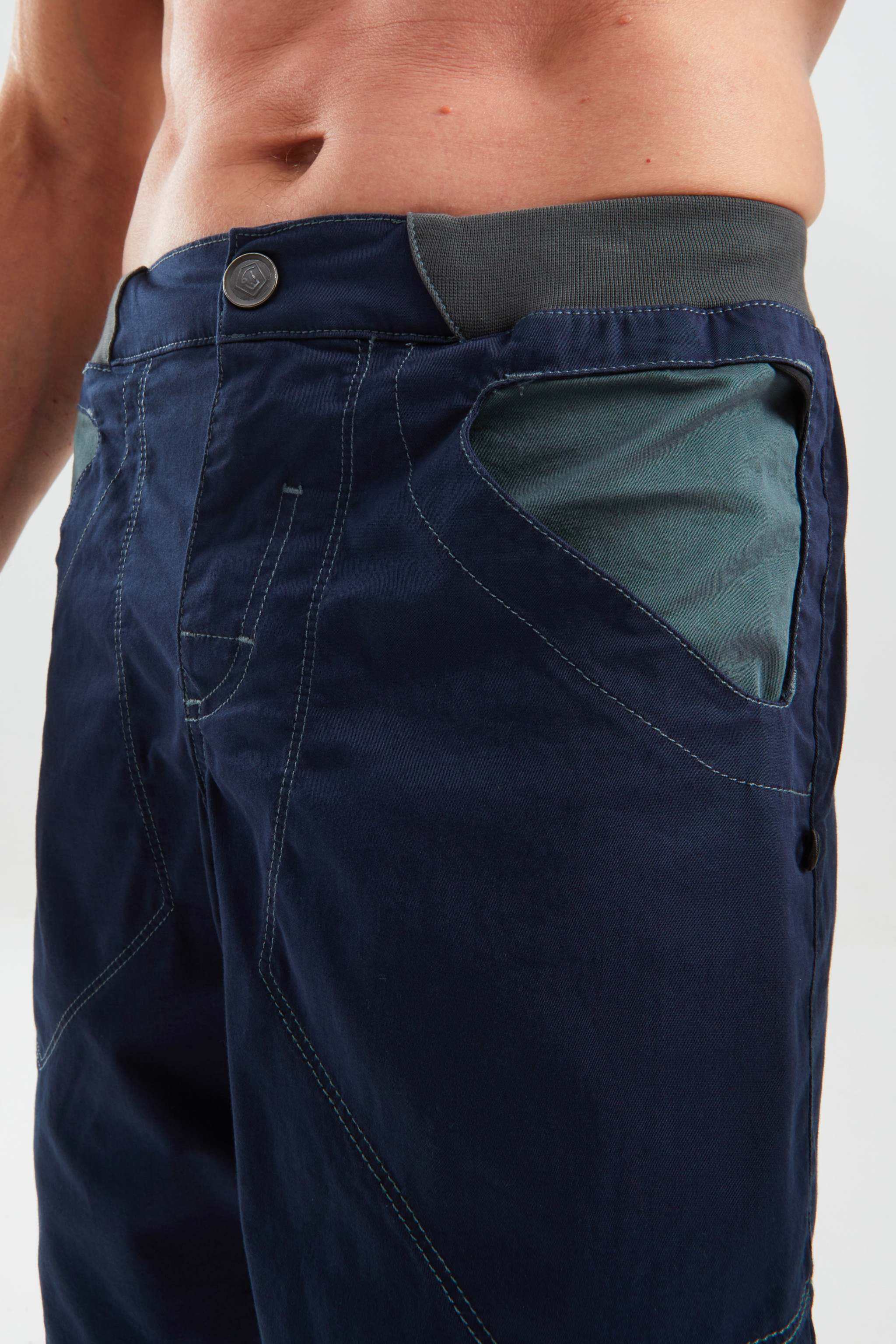 N 3Angolo Short - Image 15