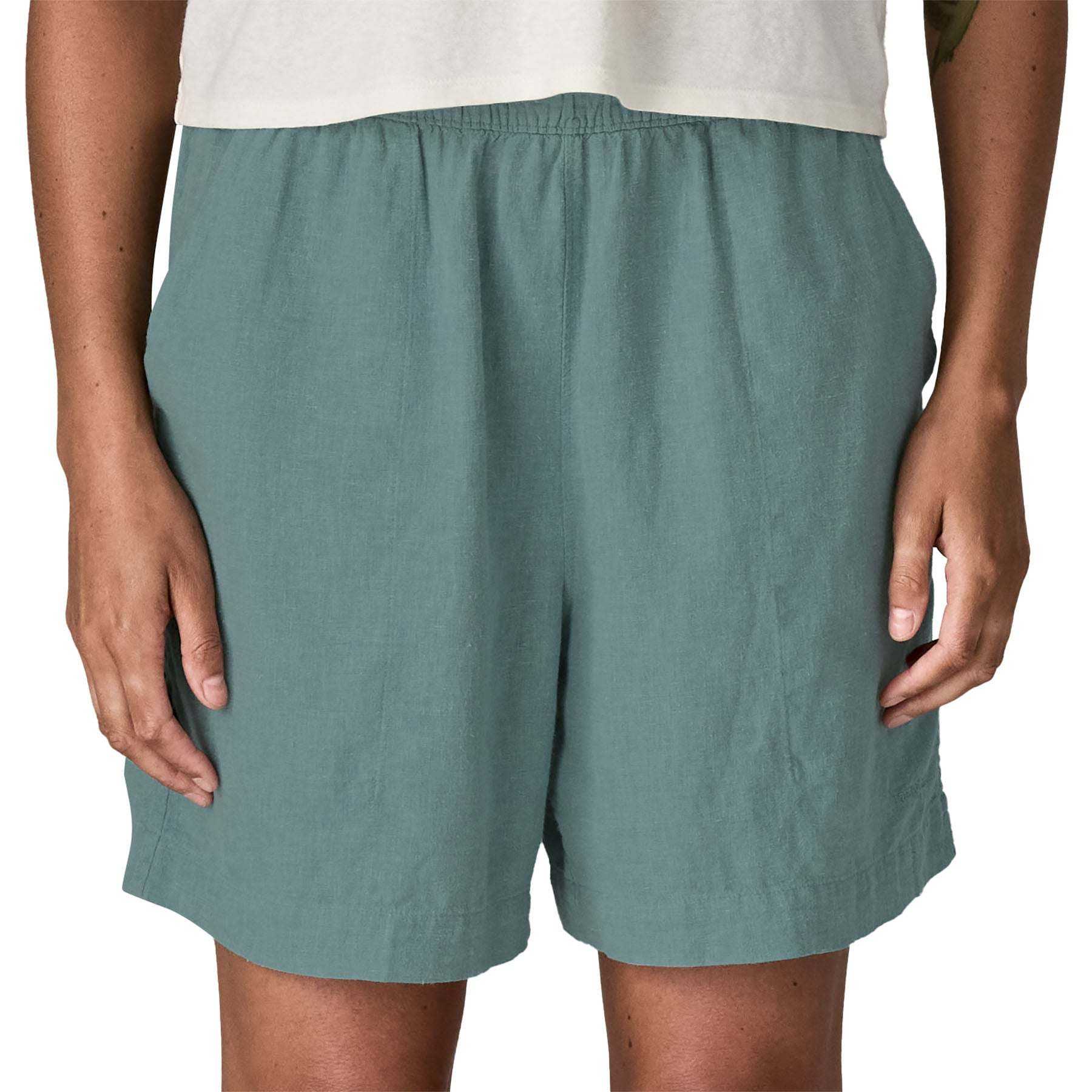 W's Garden Island Long Shorts (6 In.) - Image 3