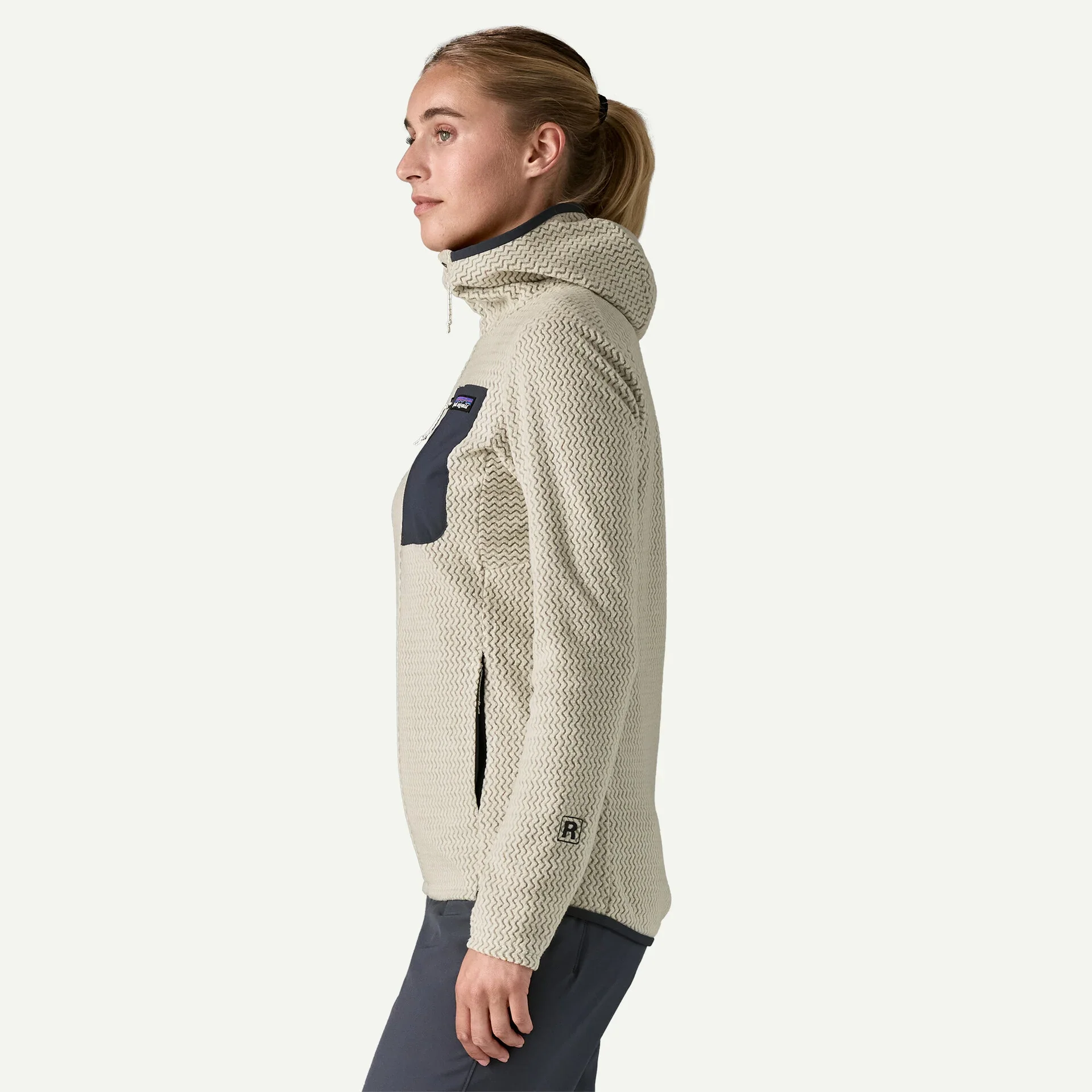 W's R1 Air Full-Zip Hoody - Image 9