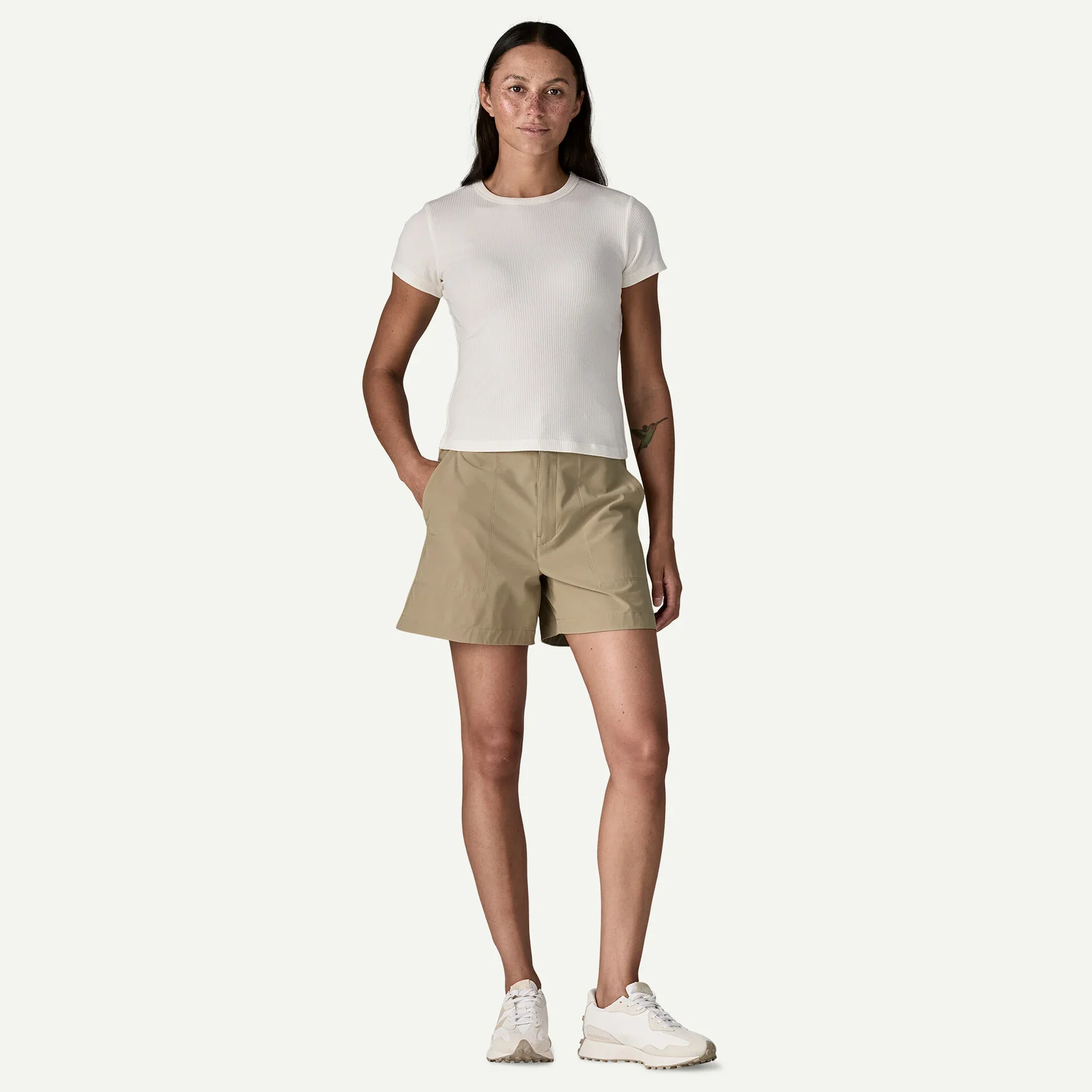 W's Roamwith Shorts - Image 6